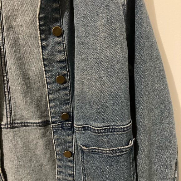 Universal thread denim jacket - Picture 3 of 3
